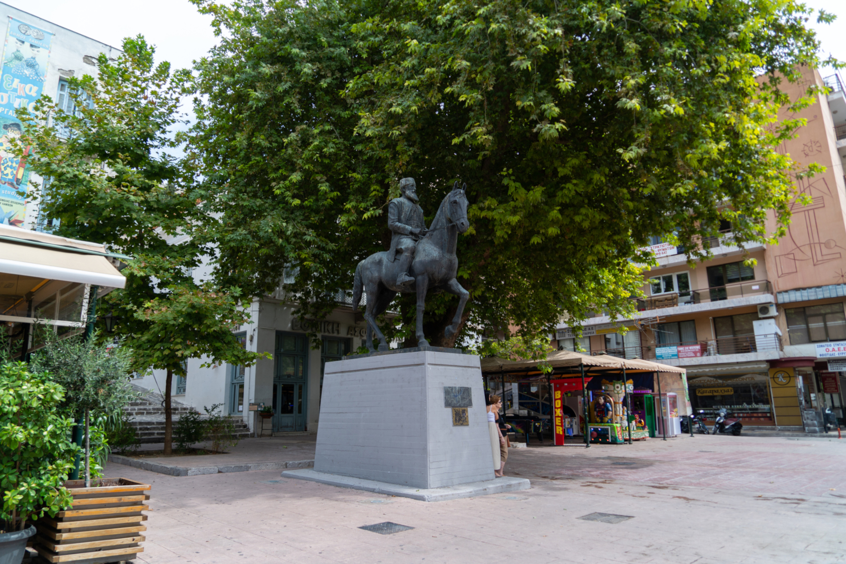 Plaza Laou (Plaza del Pueblo)